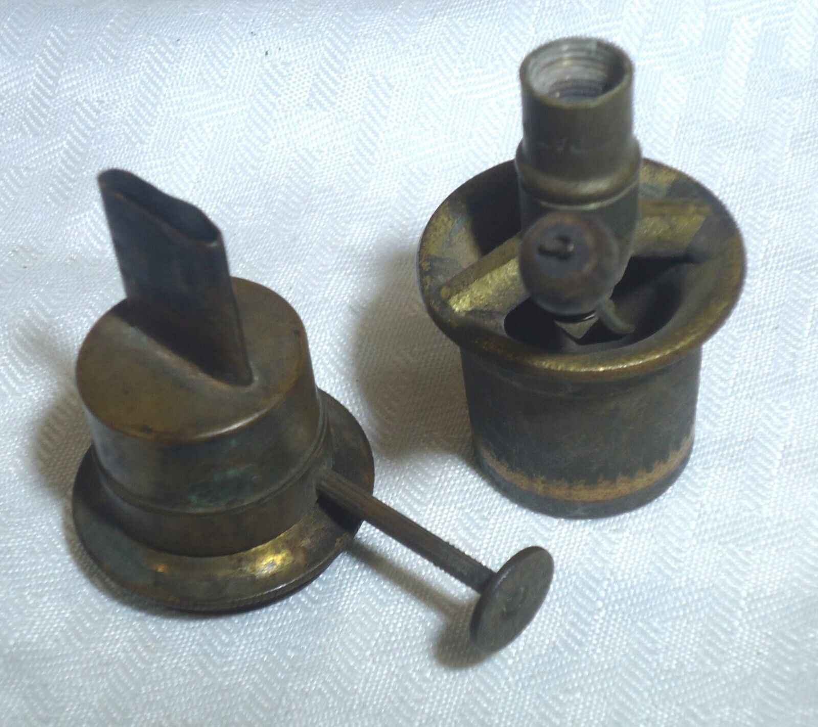 2  Vintage Antique Oil Lamp Lantern Burners Wick Risers Biedlers Zenith 1868 B2