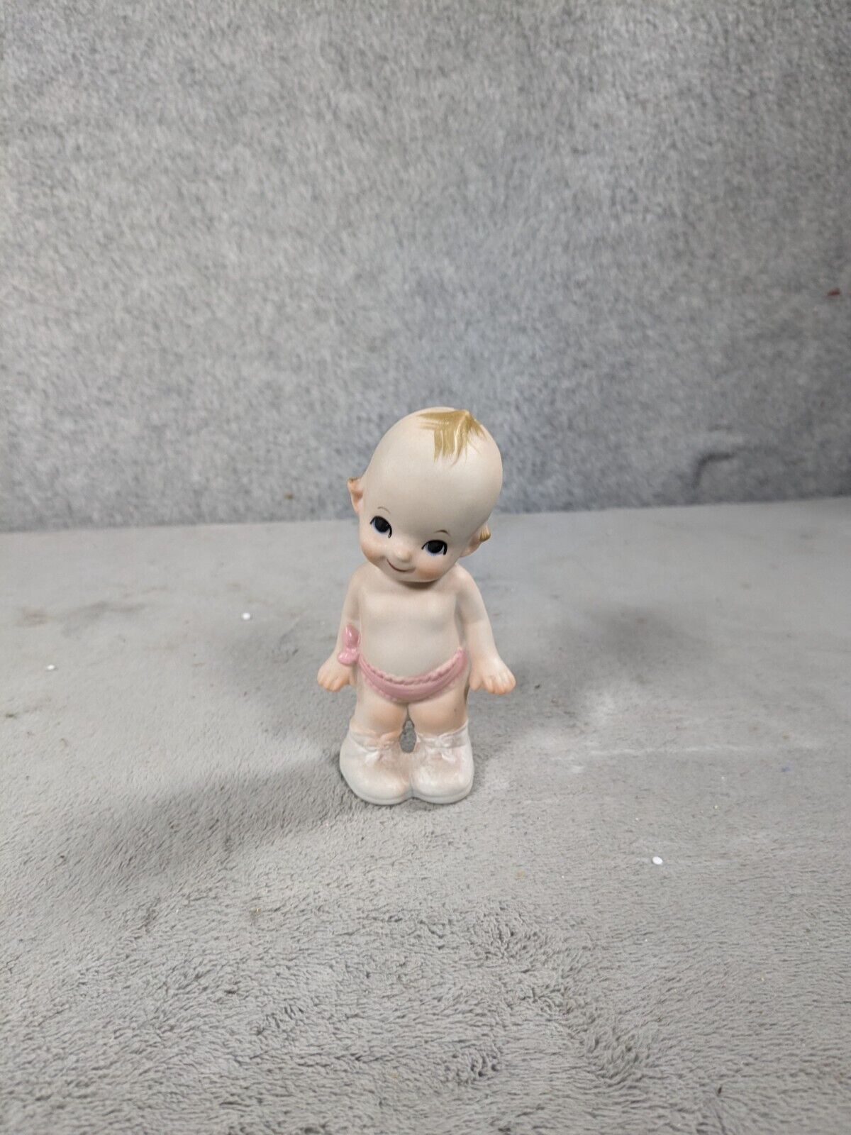 Vintage Porcelain/Ceramic Adorable Baby Figurine 4\