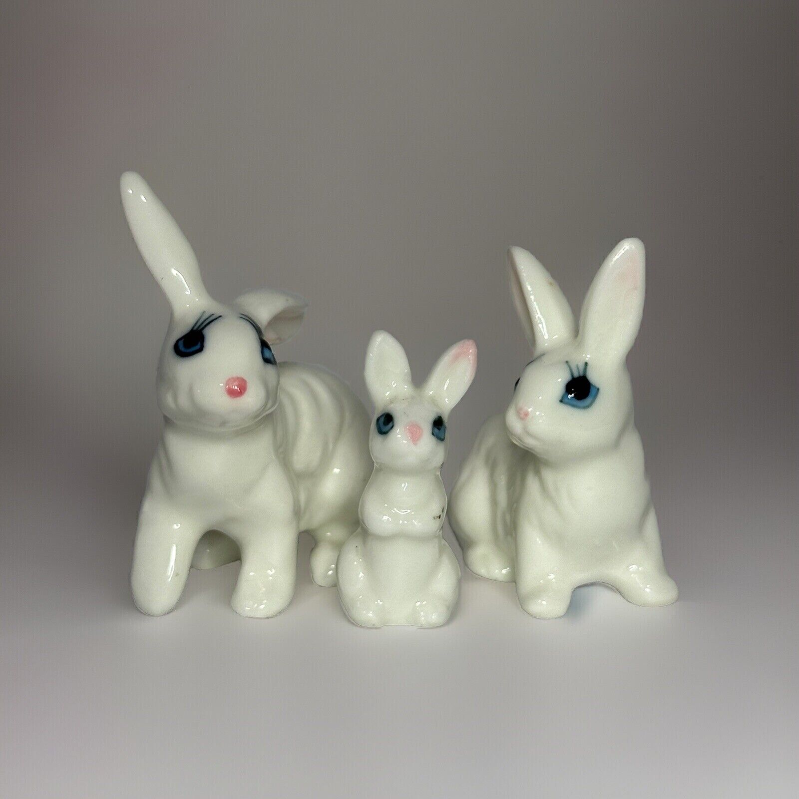 Vintage Art Pottery Bone China Miniature Bunny Rabbit Family Figurine (CNN)