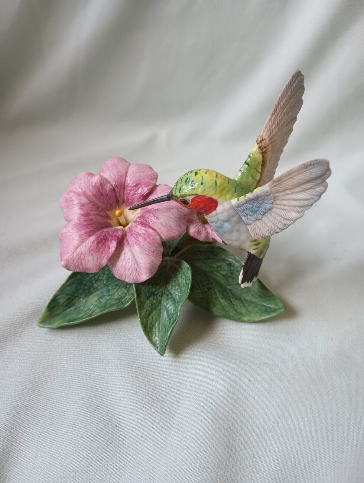 Perfect Condition Lenox Garden Birds Figurine Hummingbird 1988, No Box