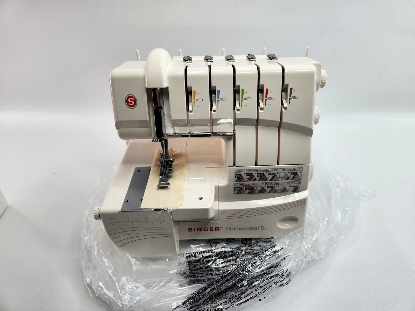 SINGER Professional 14T968DC Serger Overlock with 2-3-4-5 Stitch Capability