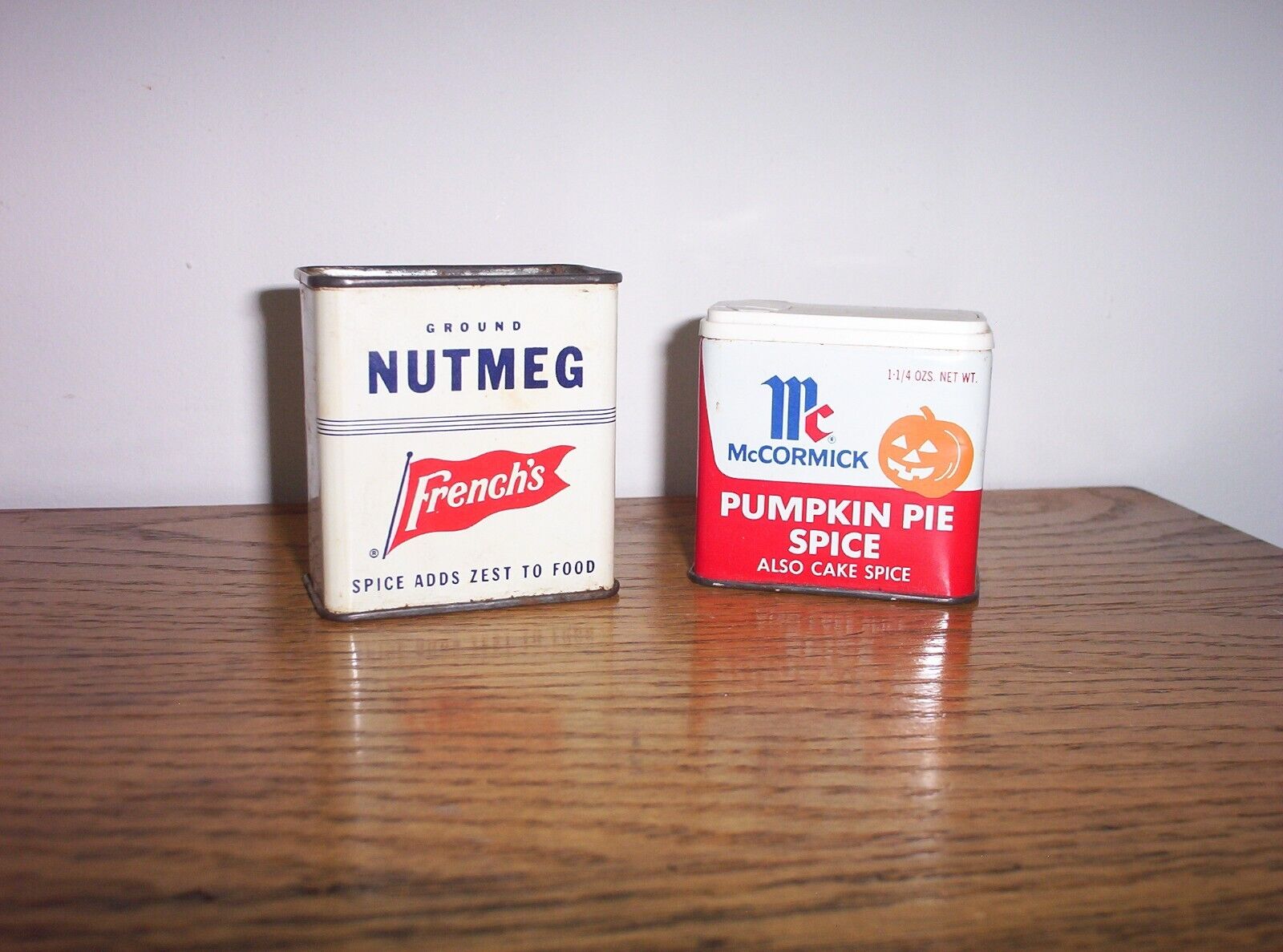 Vintage House of McCormick FULL PumpkinPie Spice Tin JackOLantern Frenchs Nutmeg