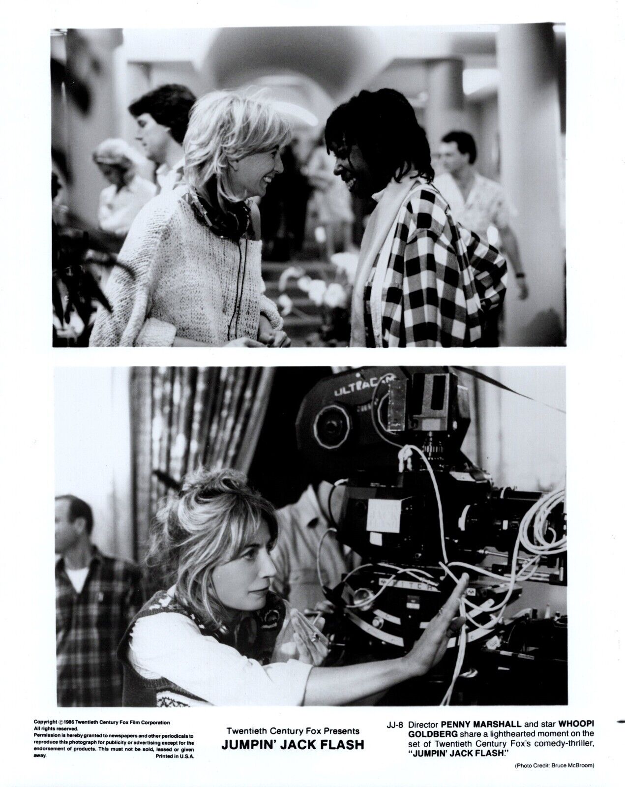 Whoopi Goldberg + Director Penny Marshall in Jumpin\' Jack Flash 1986 Photo K 468