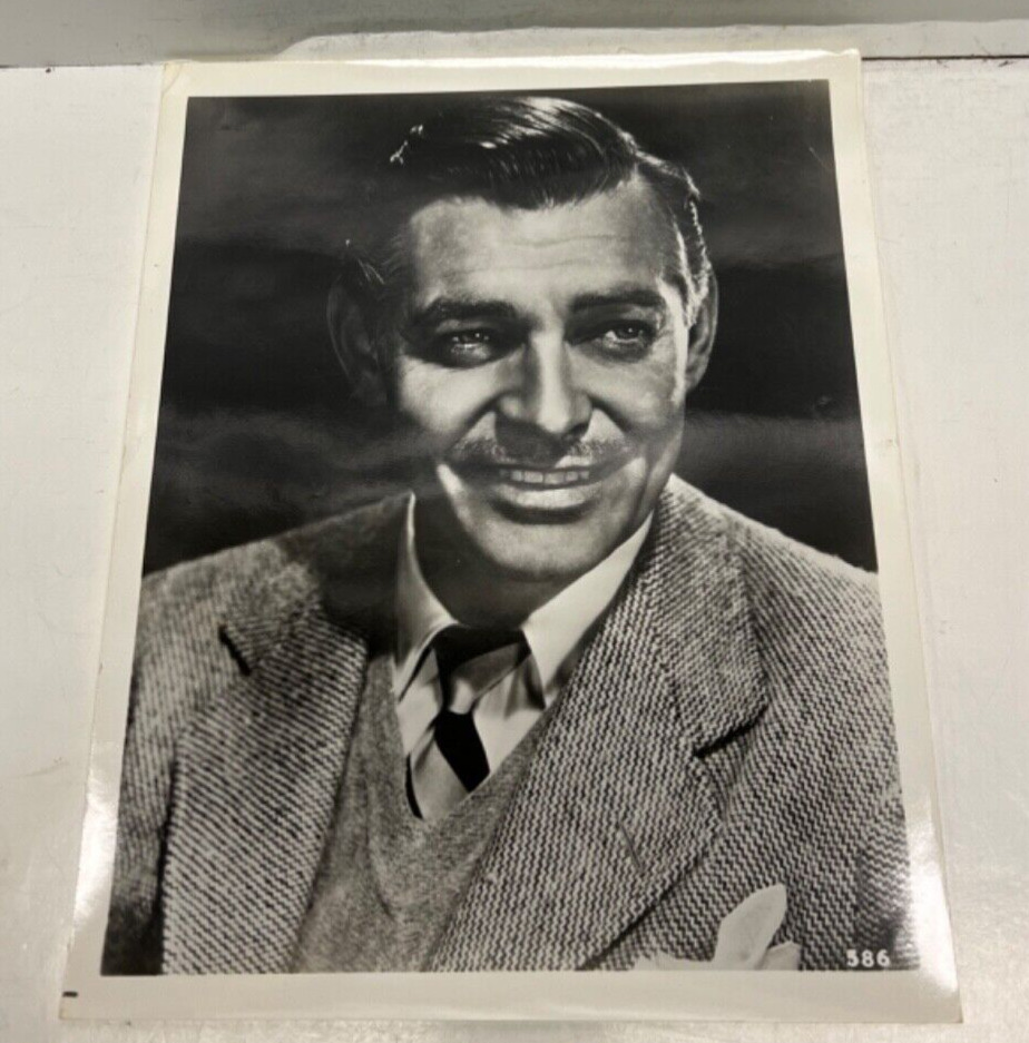 press photograph glossy 8x10 Clark Gable #586 vintage collectible