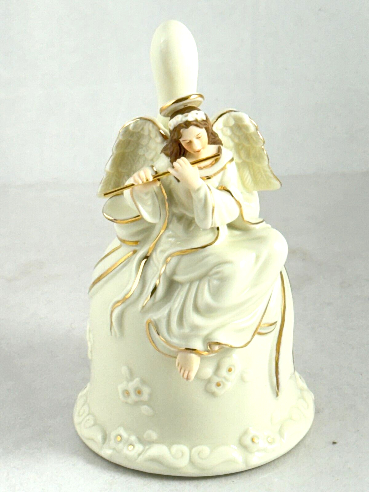 DILLARD'S PORCELAIN ANGEL WITH FLUTE BELL 2000~WHITE~GOLD ACCENTS~ORIG BOX