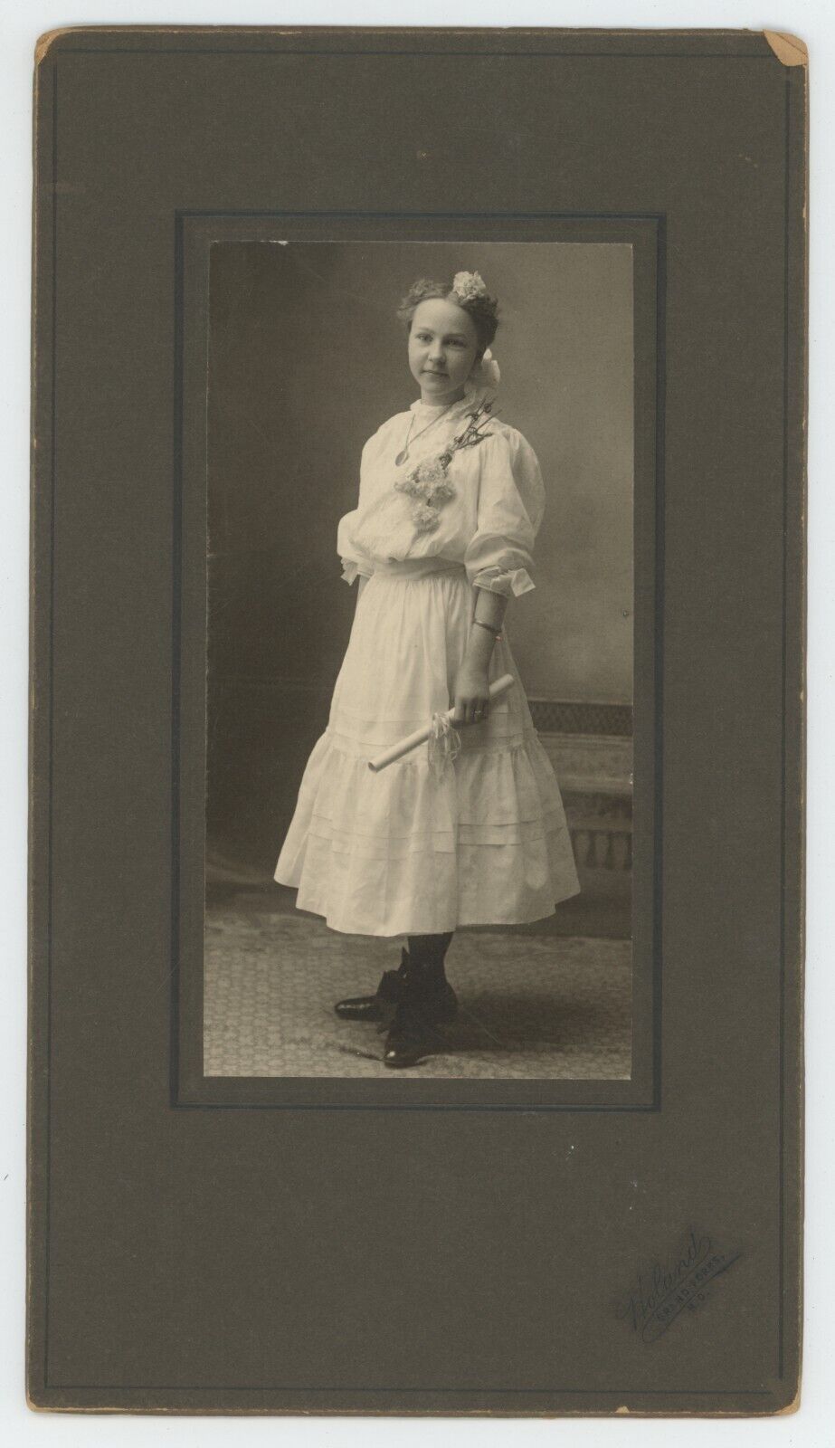 Antique c1880s Large Cabinet Card Young Girl Holding Scroll Grand Forks, ND