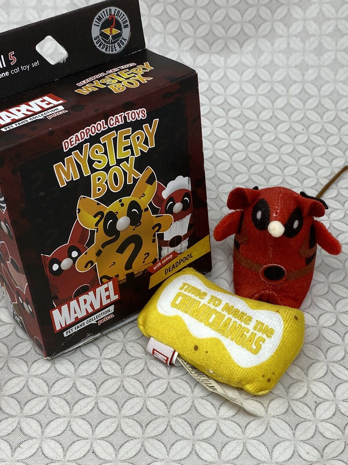 Petco Marvel Deadpool Cat Toys Mystery Box Mouse W/ Chimichanga Open Box