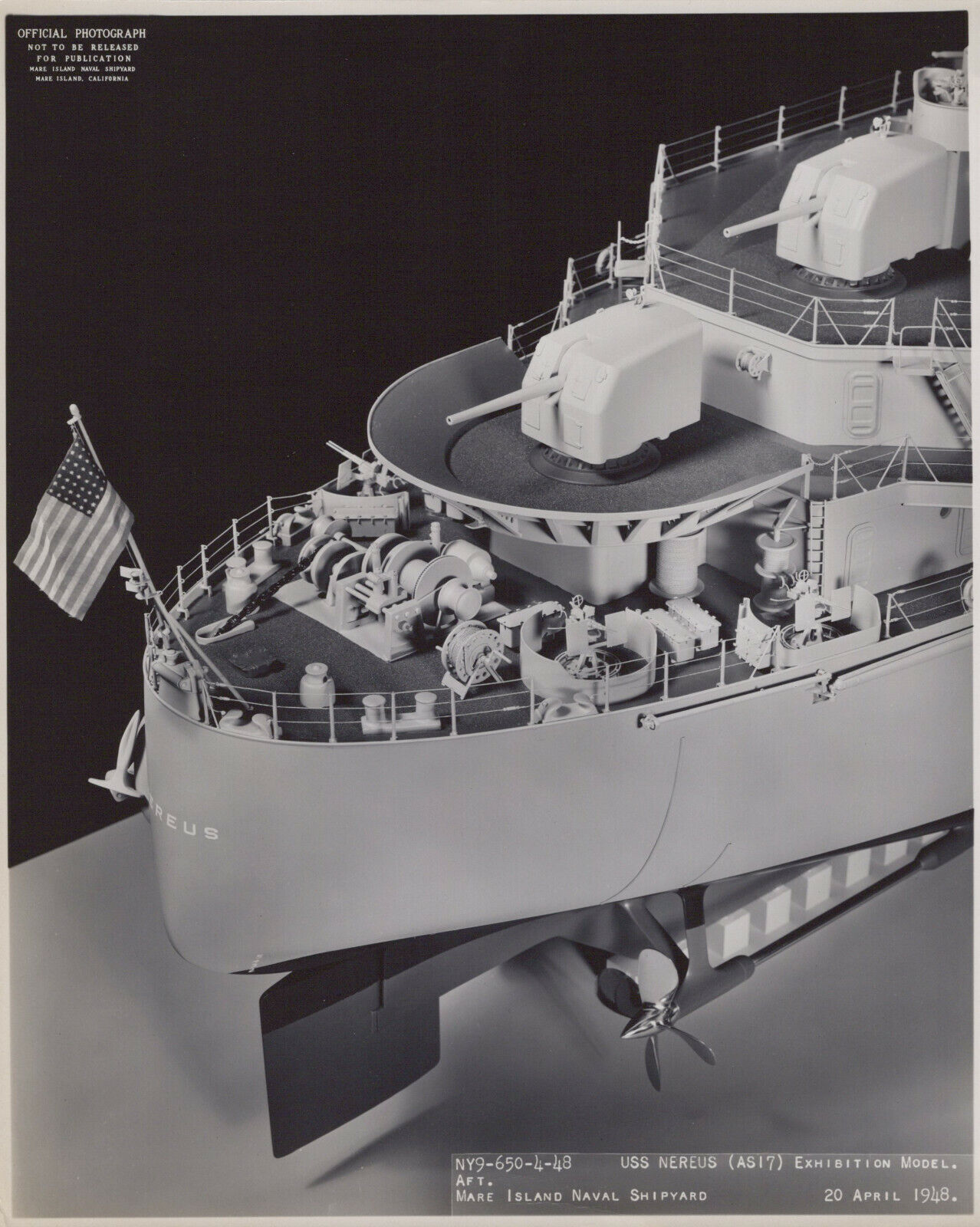 Mare Island Naval Shipyard USS NEREUS AS-17 Exhibition Model AFT 1948 Photo 