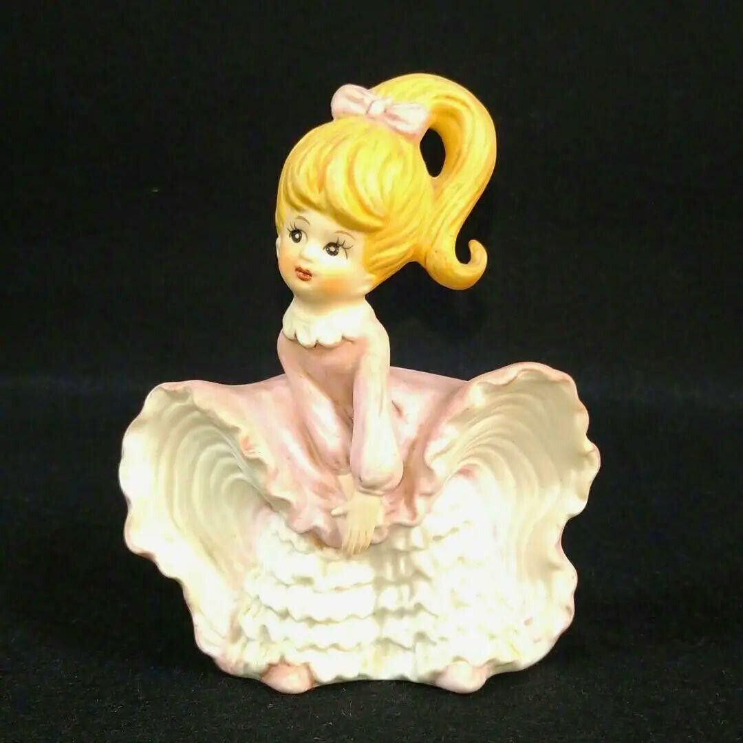 Vintage NAPCO Ware Lady in a dress H4\
