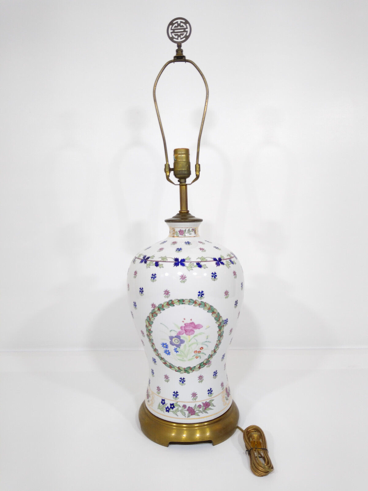 Vintage Maitland Smith Hand Painted Porcelain Asian Table Lamp - NEAR MINT COND.