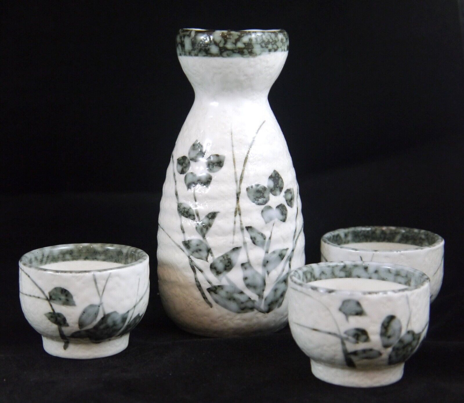 White 4 pc Japanese Sake Set w Black Florals. Thick Texture Shino Glaze a