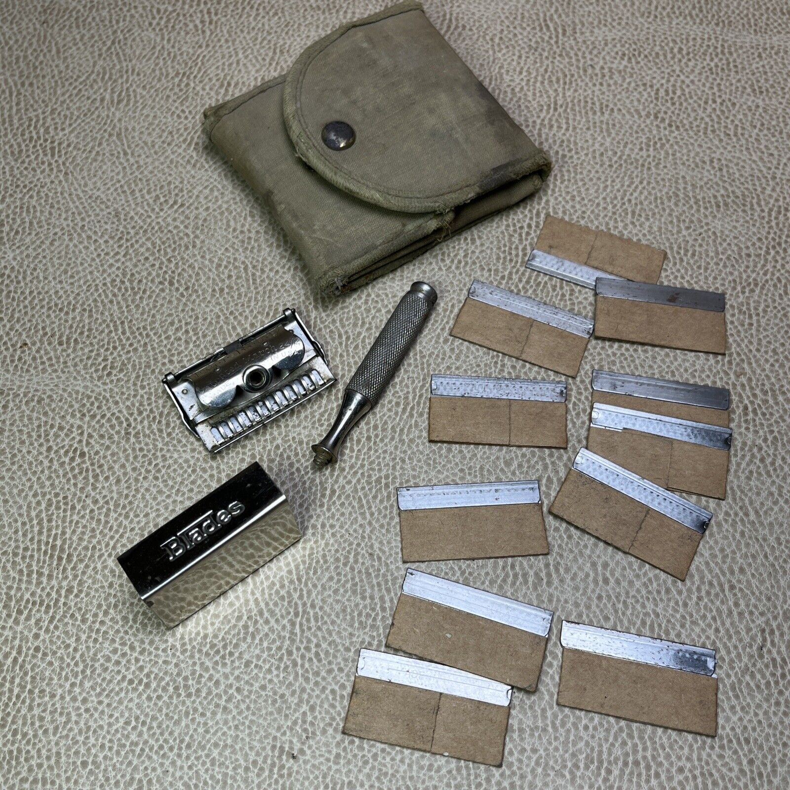 Vtg. WW1 Ever-Ready Safety Razor US Army Khaki Shaving kit 1914 With New Blades
