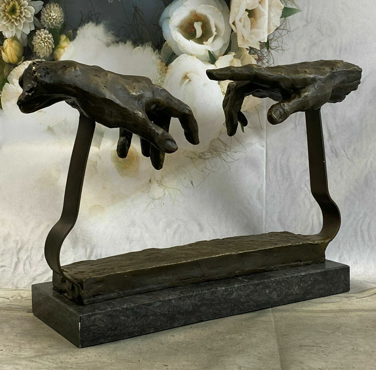BEAUTIFUL QUALITY PURE BRONZE DALI ABSTRACT TOUCH HANDS SCULPTURE SUBSTANTIAL NR
