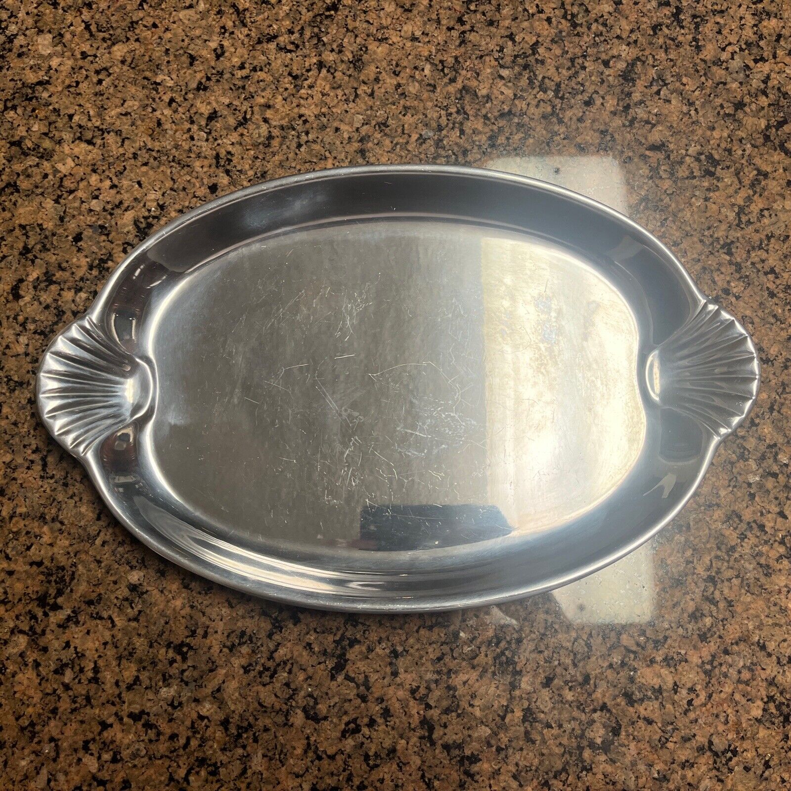 Wilton Armetale Oval Serving Dish Platter - Shell Handles - 16.5 X 10.5 - EUC