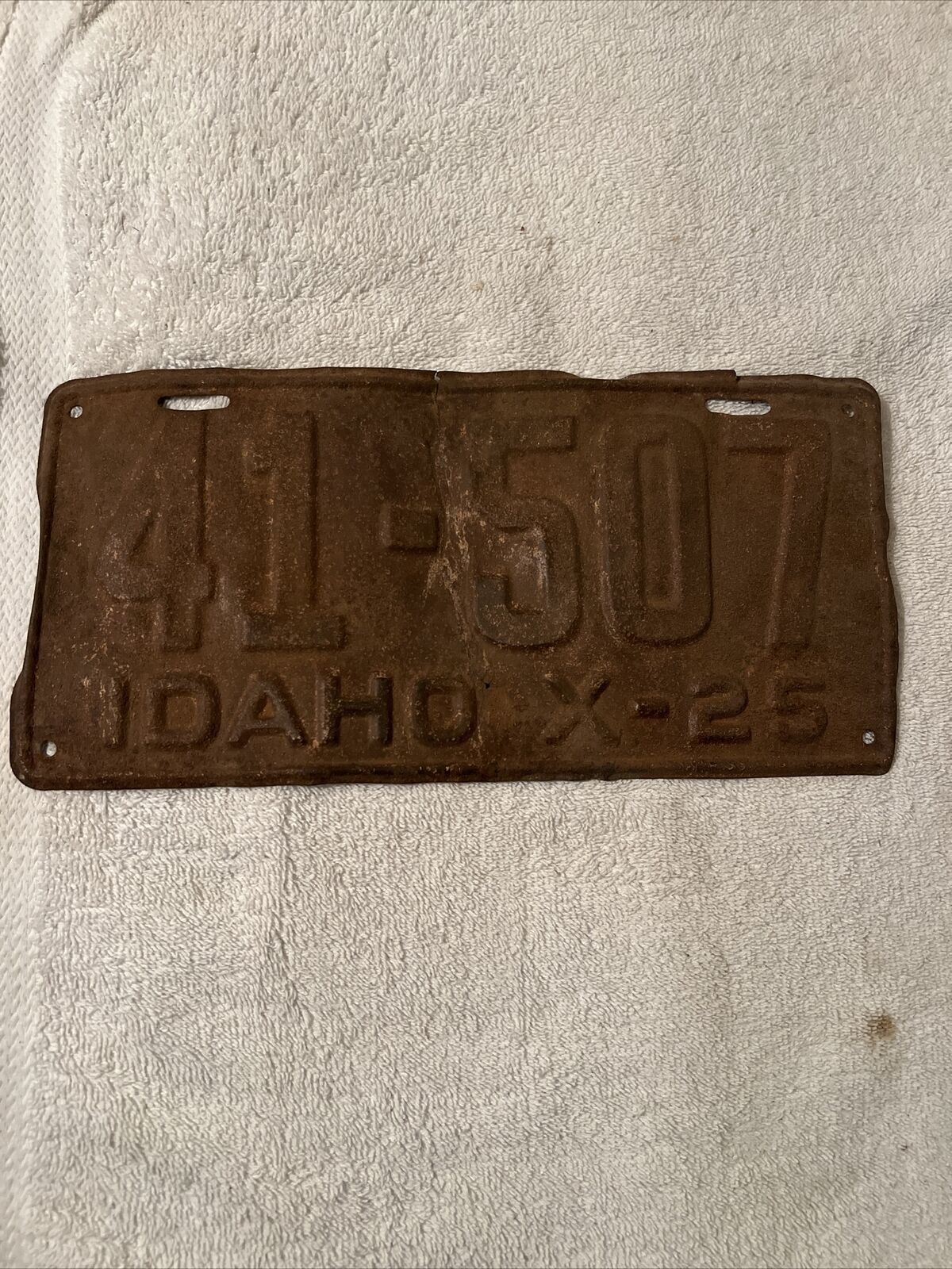 Antique Idaho 1925 Area 41 rusted