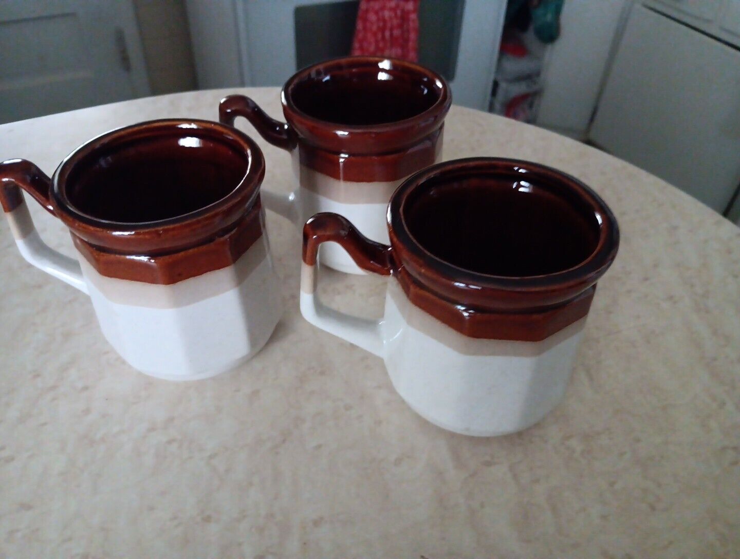 Set up 3 vintage brown/tan glazed  mugs