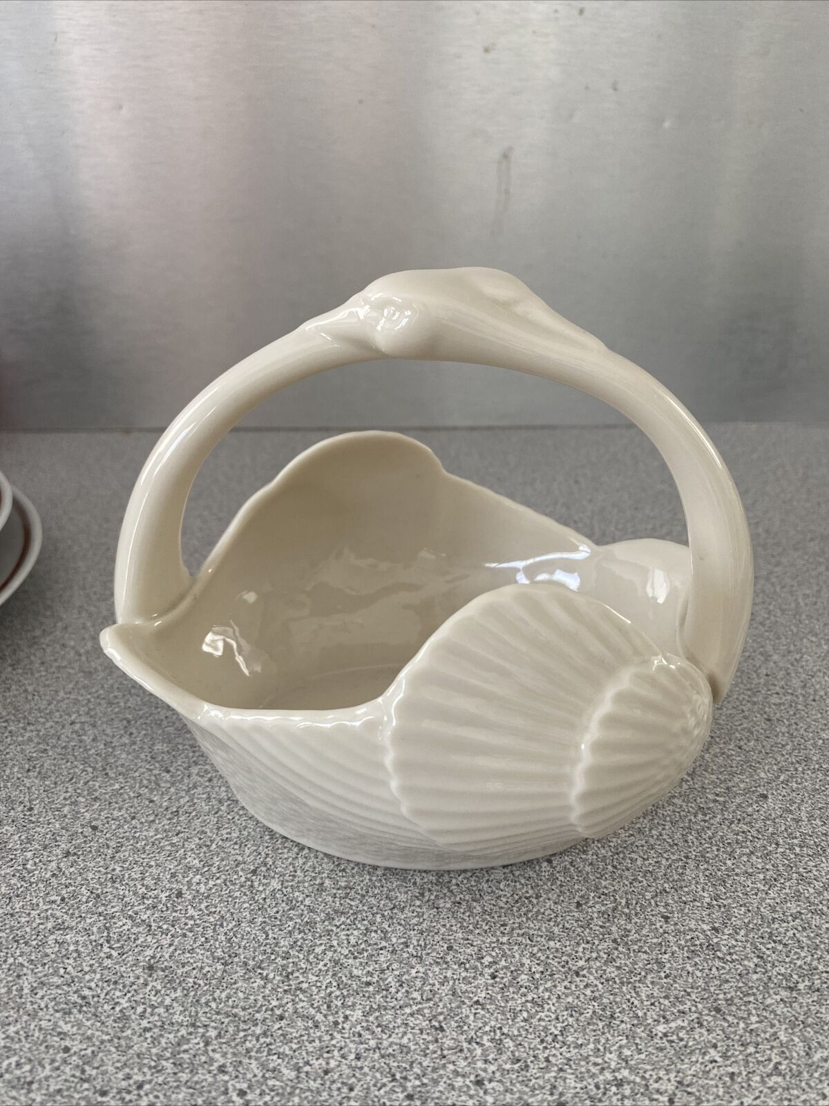 Vintage EUC Lenox Legacy Edition Porcelain Swan Couple’s Wedding Basket 5x5.5\'\'