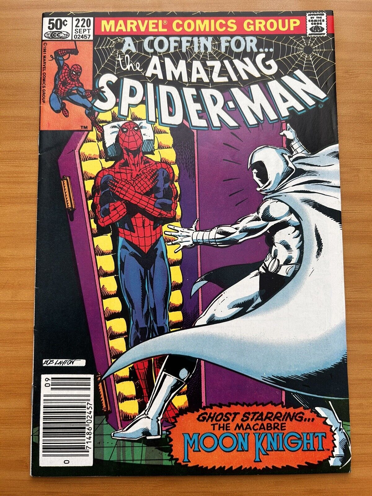 Amazing Spider-Man #220 Team Up Spider-Man And Moon Knight. Newsstand Version.