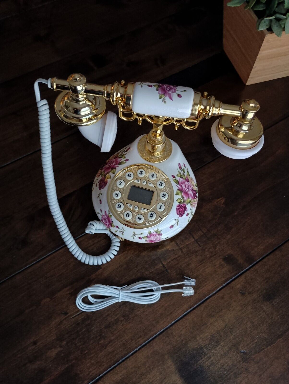 TELEPHONE Retro Vintage Antique Old Fashioned with Push Button Dial White TELPAL