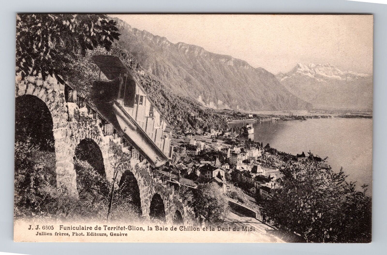 Funiculaire de Territet Glion la Bale de Chillon et la Dent Vintage Postcard