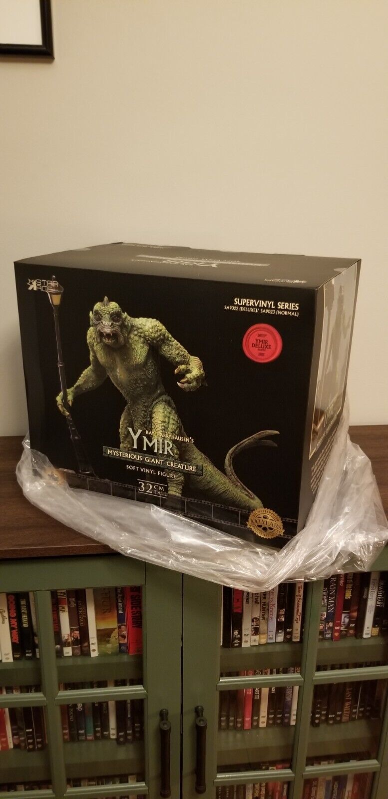 ***SIDESHOW**STAR ACE YMIR DELUXE** BRAND NEW bought through SIDESHOW**