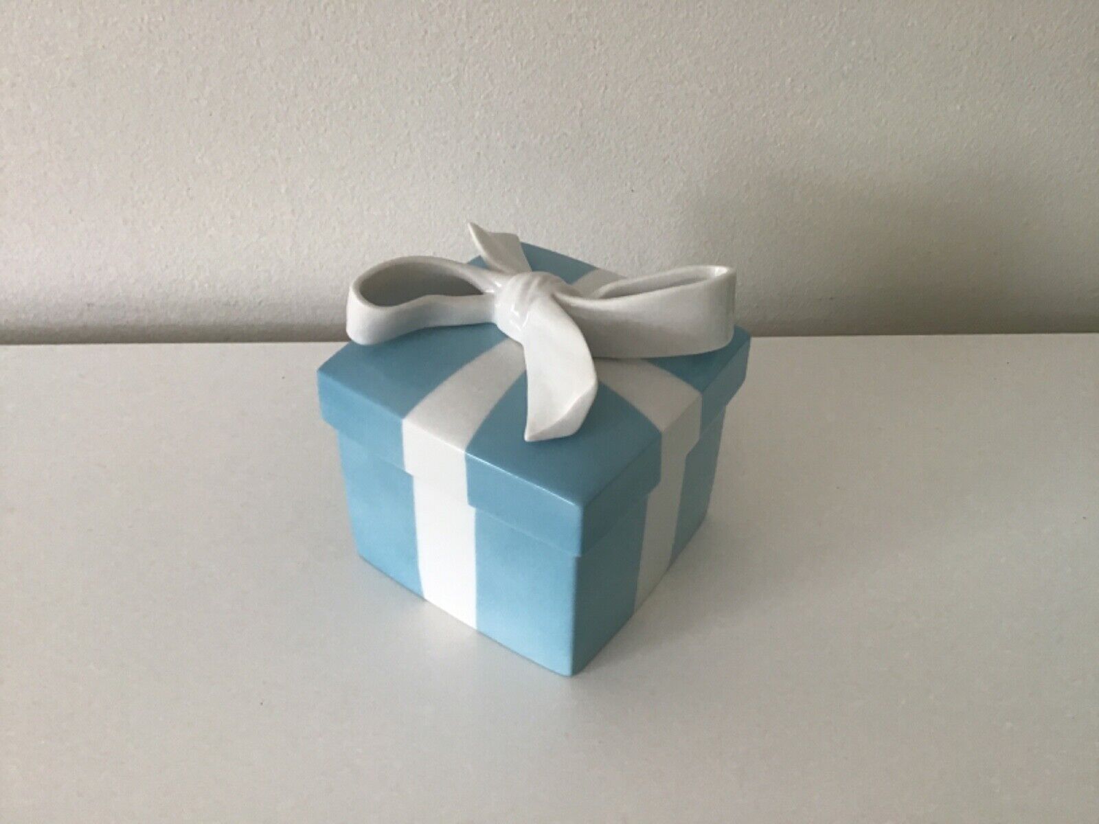 Tiffany & Co. medium bone china gift box blue with bow 4” x 4” trinket jewelry 