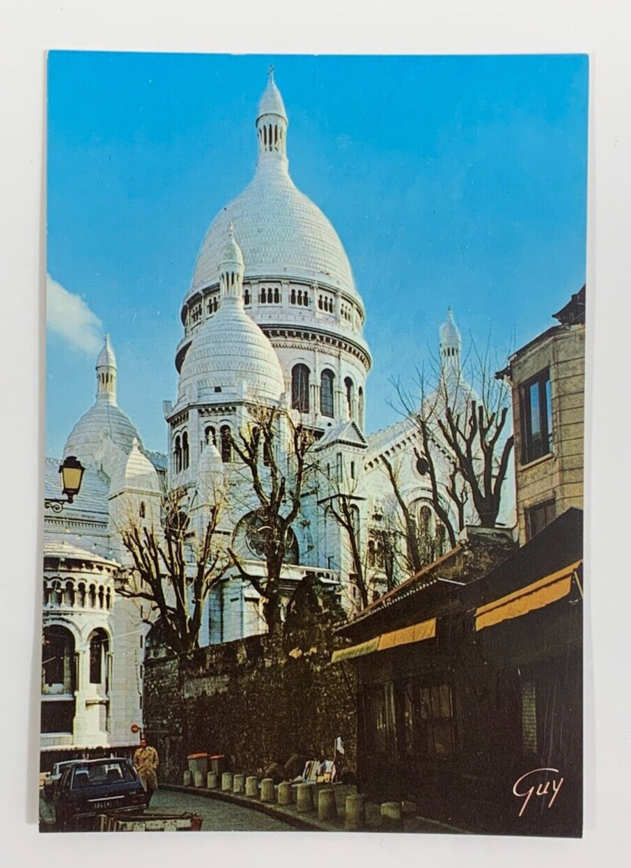 Montmartre The Basilica of the Sacre-Coeur Rue du Chevalier-de-la-Barre Postcard
