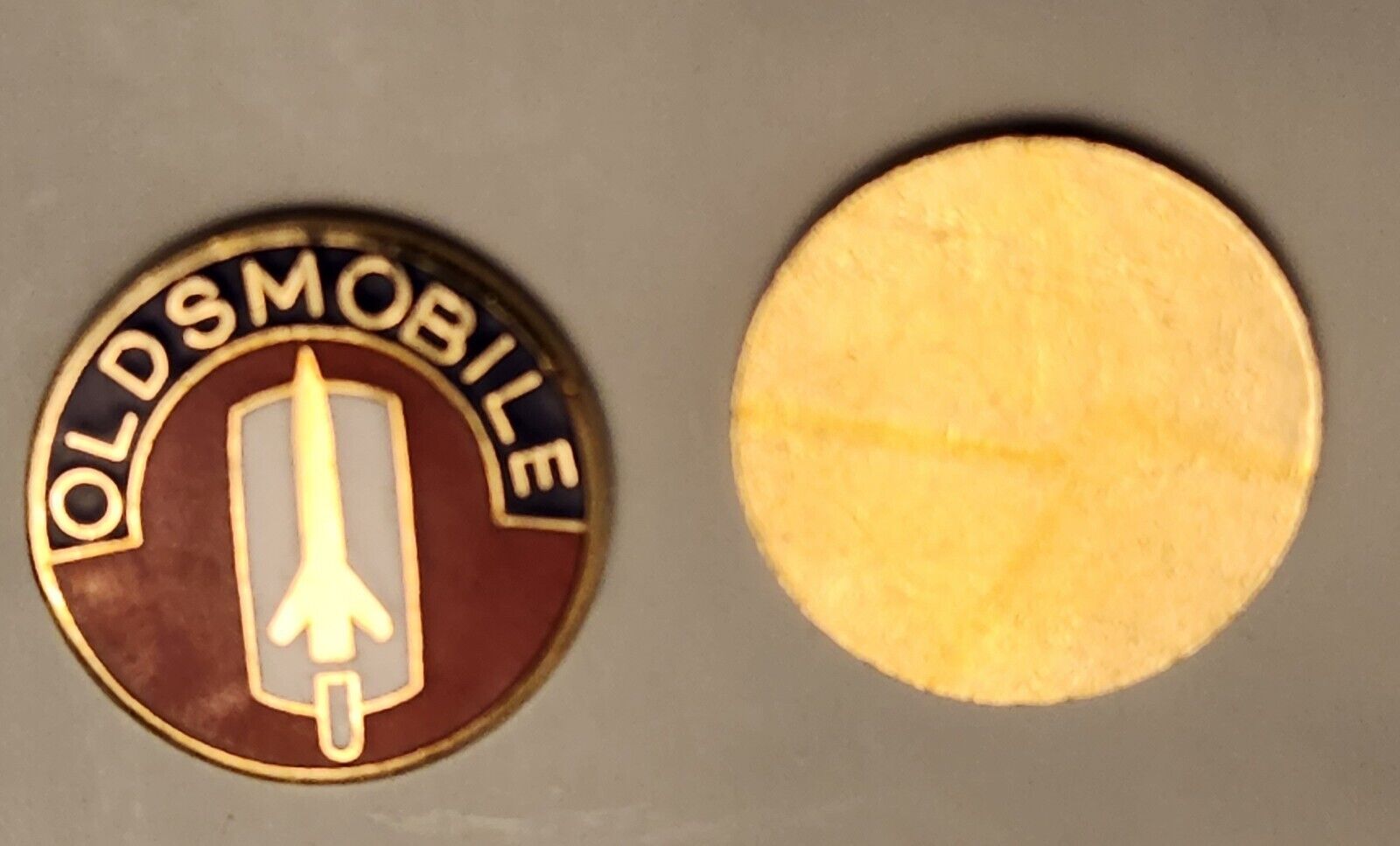 Lot of 10 Oldsmobile emblems metal Brass  9/16 inch diameter
