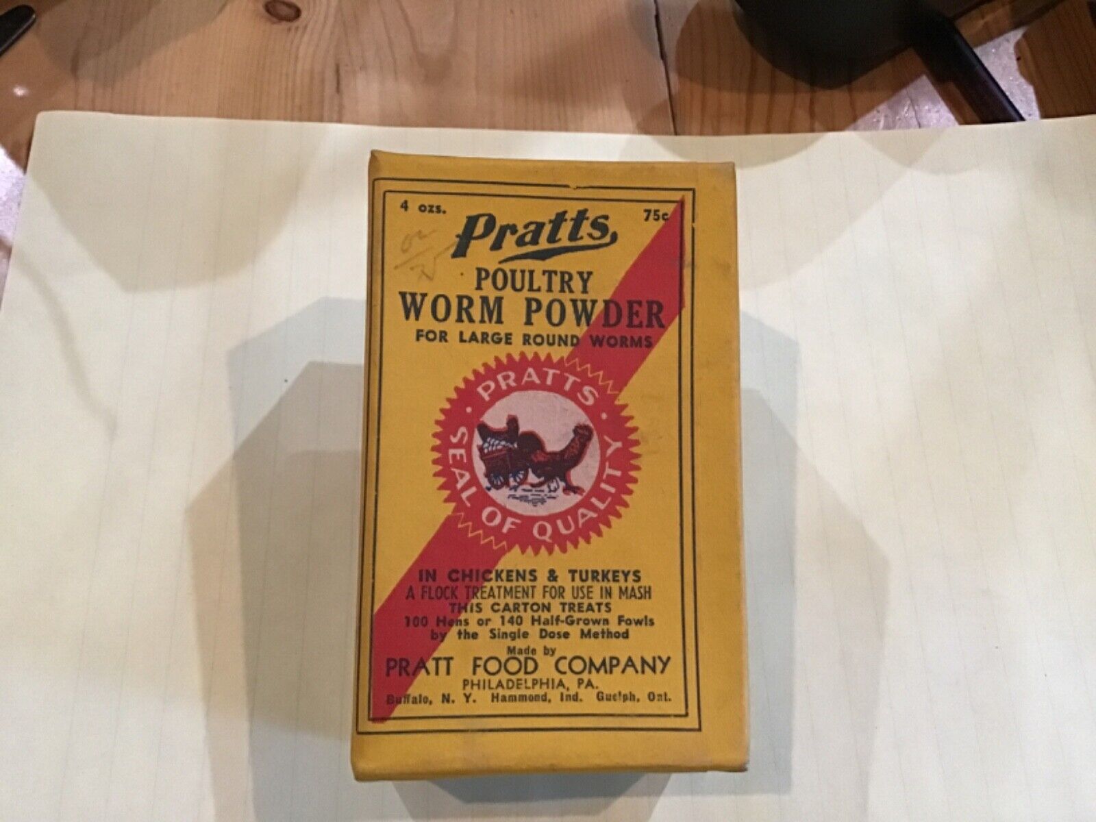 Vintage Old Rare NOS  Pratts  Poultry Worm Powder Cardboard Box unopened