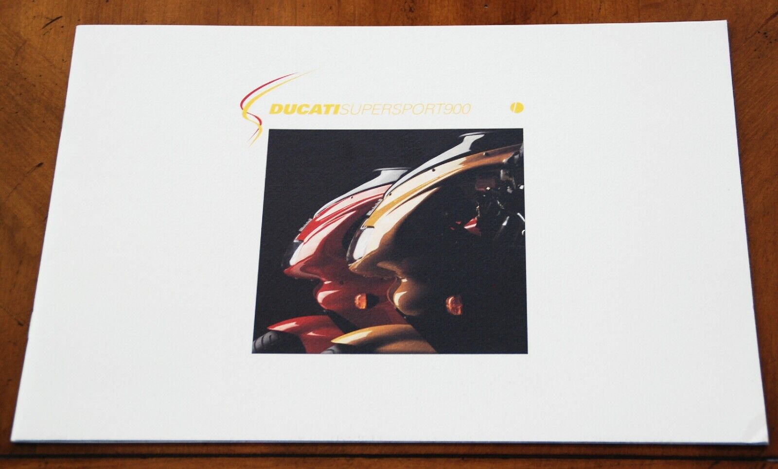 Ducati Supersport 900 prestige brochure Prospekt, 1999 (English & Italian text)