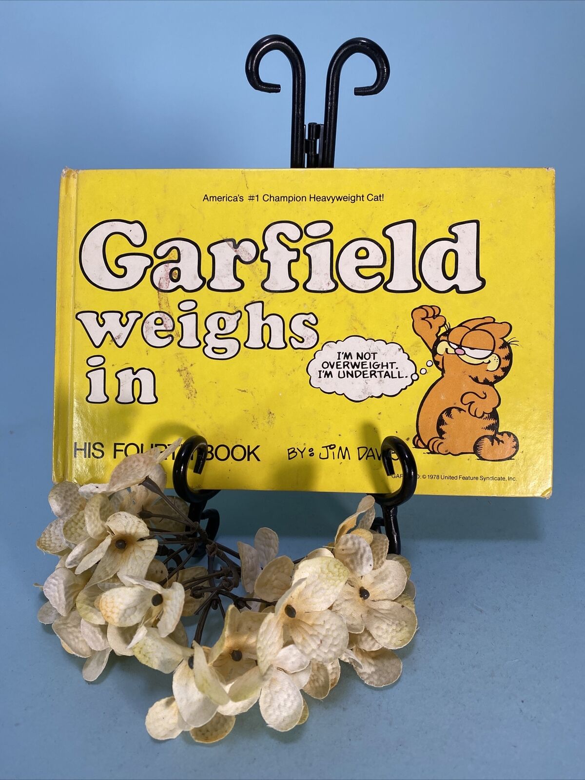 Vintage Garfield weighs in His Fourth Book First Edition 1982 Pre-Owned lot #22