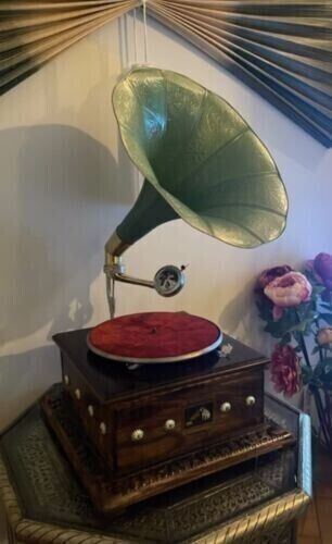 HMV Gramophone Antique Look Fully Functional Working Phonograph win-up record