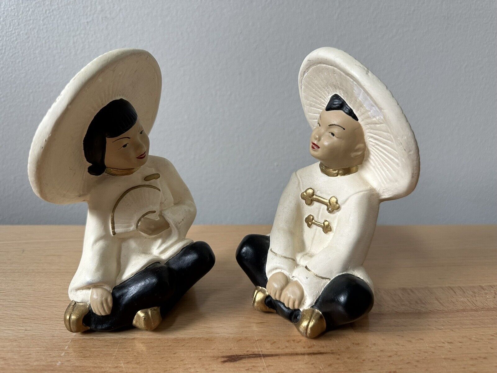 MCM 1950’s Sweet Chalkware 6” Figurines Asian Man Woman Couple Set Of Two Ivory