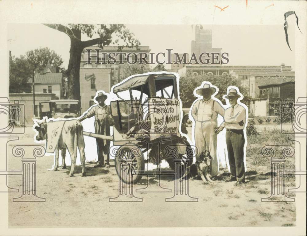 1932 Press Photo Farmers display a depression-era 