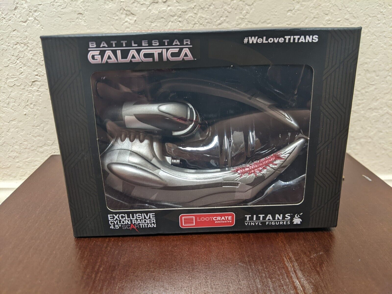 Battlestar Galactica LootCrate Exclusive NIB Cylon Raider 4.5\