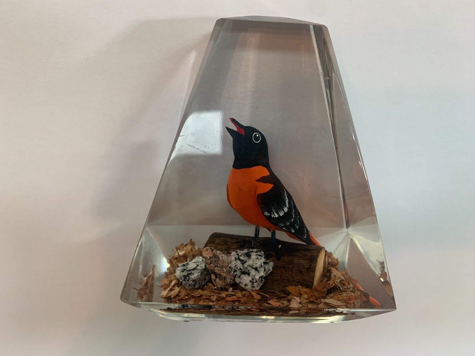 Triangle Paperweight with Baltimore Oriole bird inside - Good condition - Rare