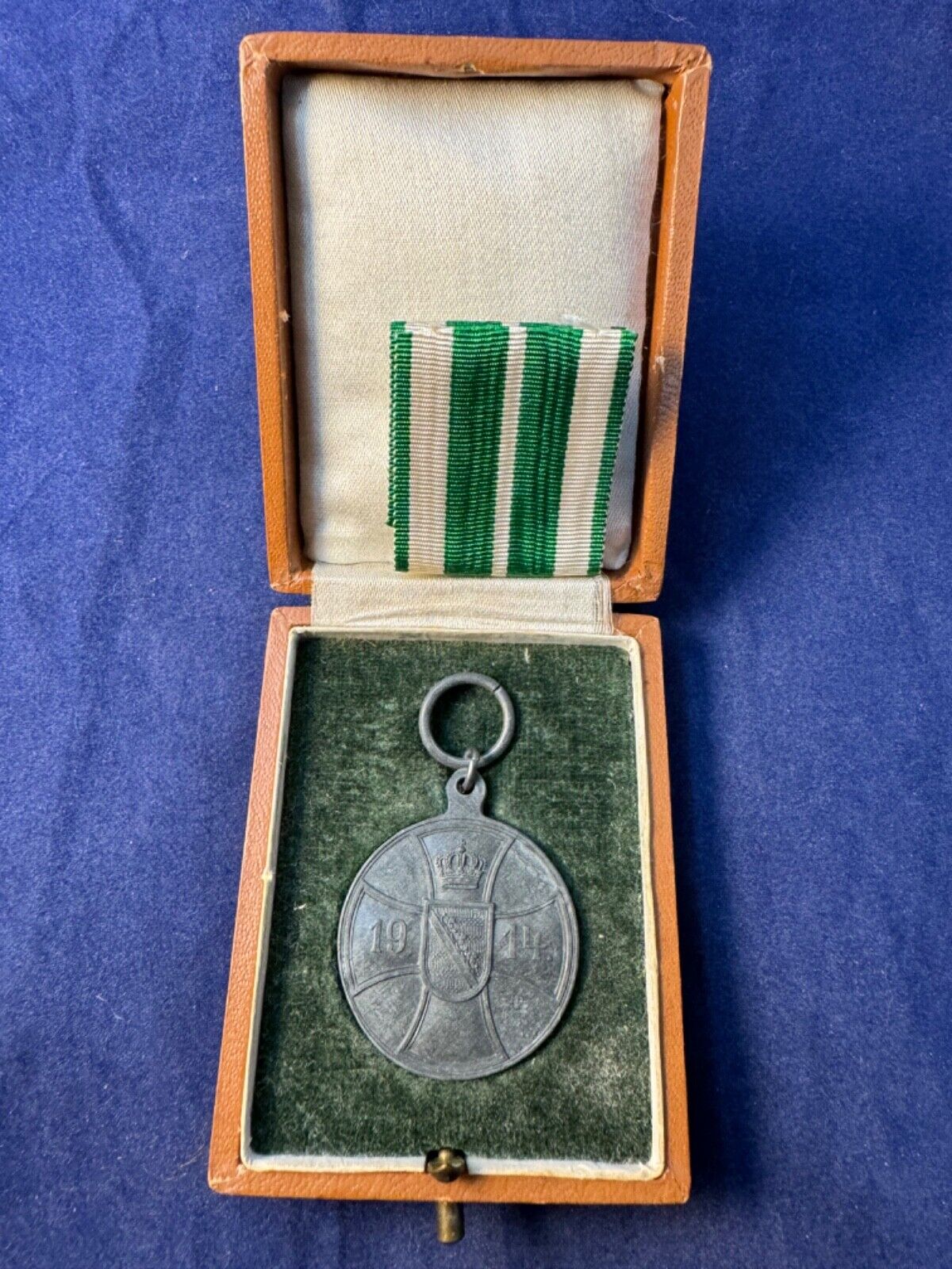 Original WWI German Saxon Weimar Cased Bravery Medal