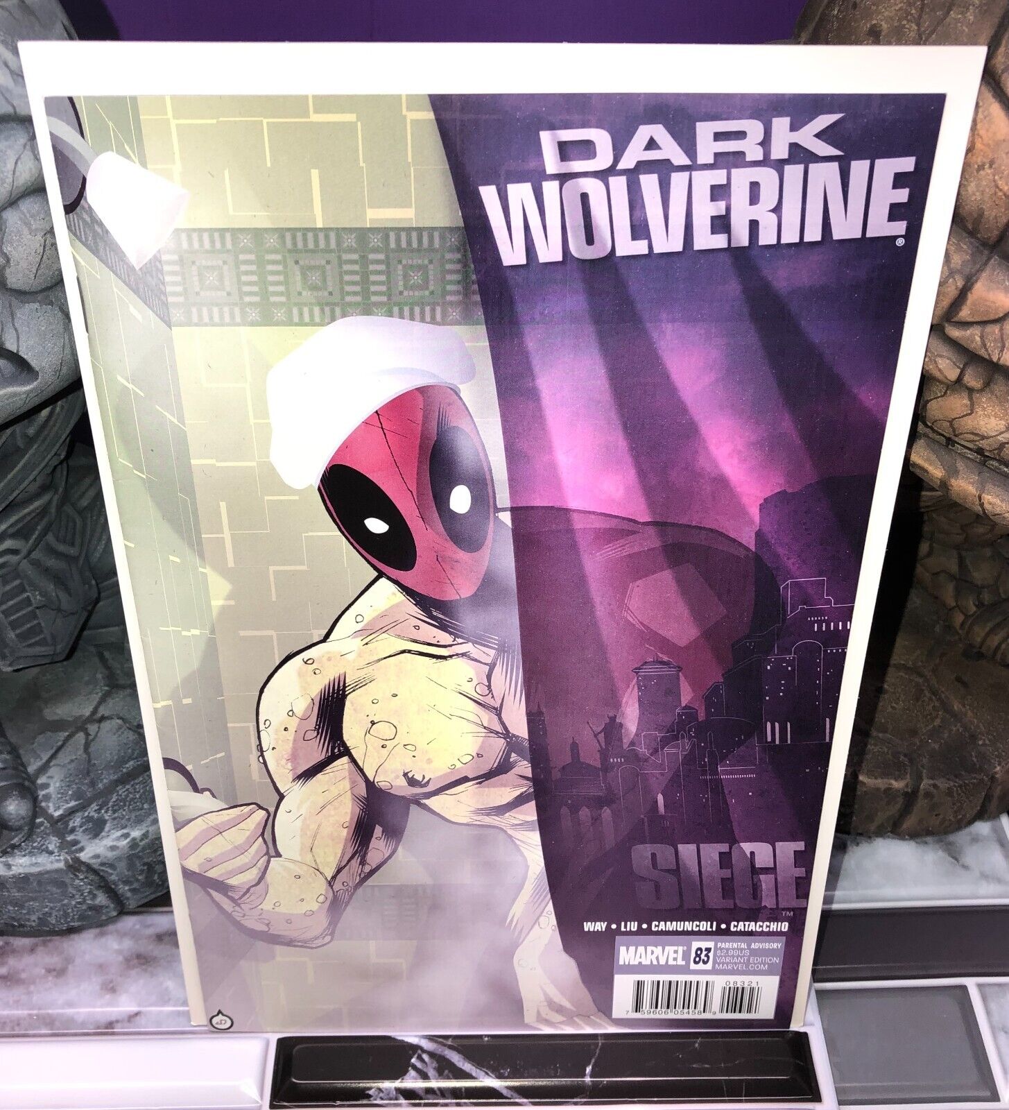 Dark Wolverine #83   Deadpool Variant Siege Marvel Comics 2009
