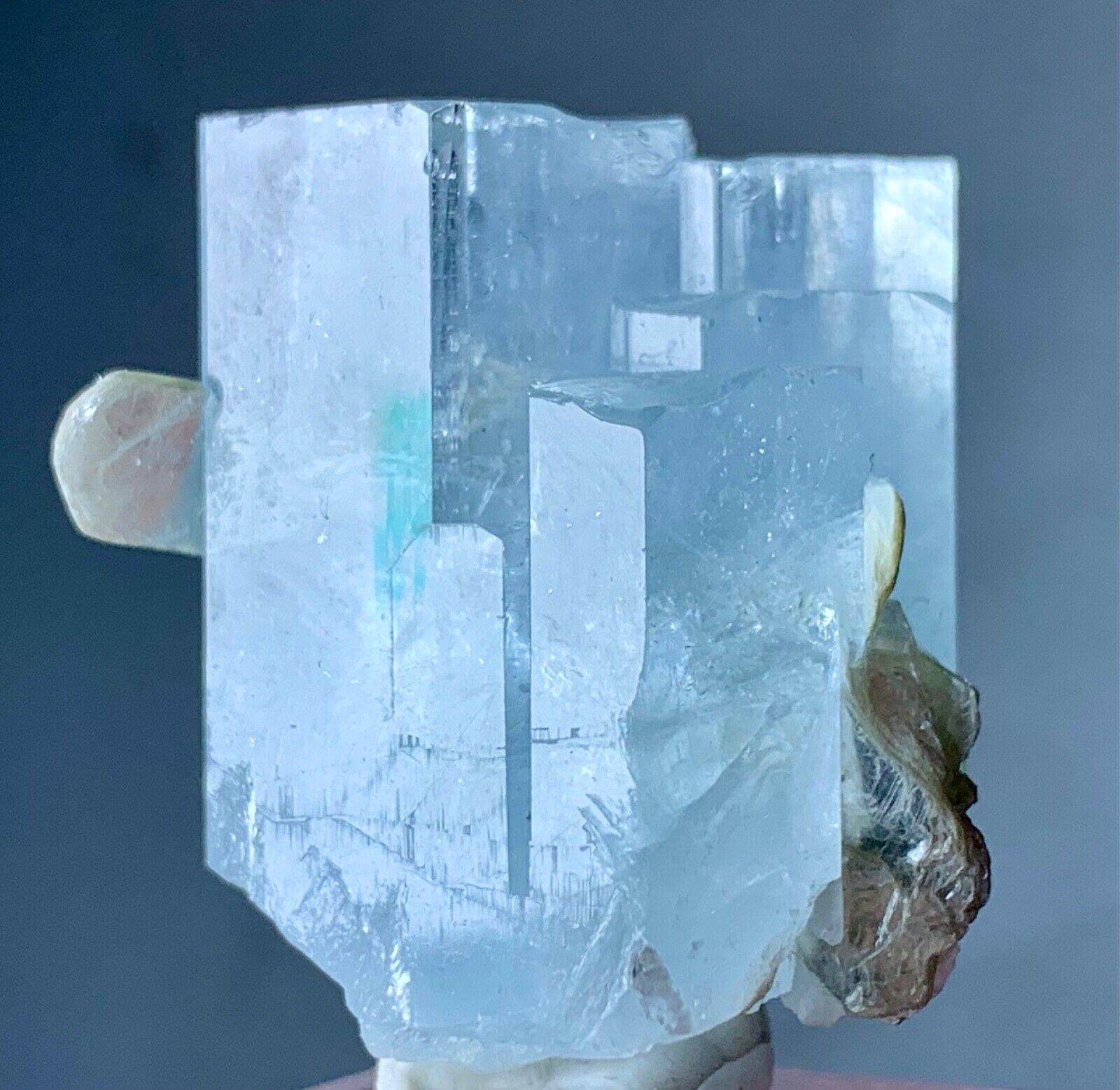 139 Carat Natural Aquamarine Crystal Specimen From Skardu Pakistan