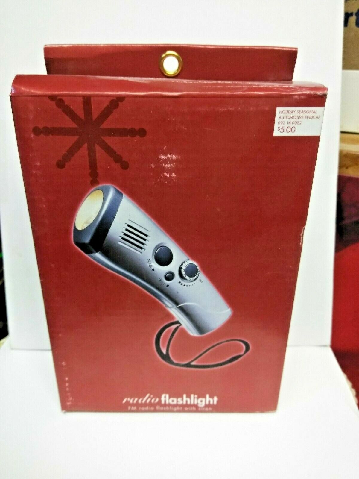 NEW NOS 2004 TARGET PORTABLE FM RADIO Flashlight Gift Set