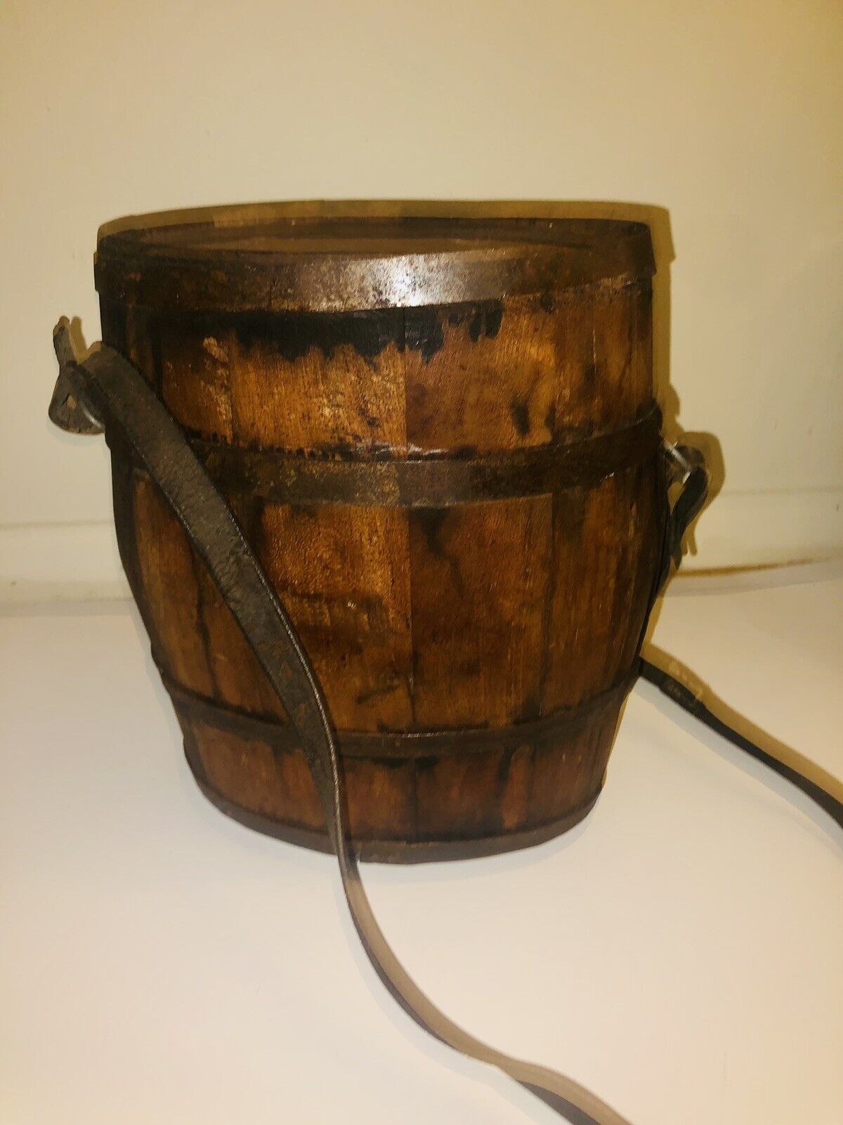 Oval Revolutionary War Wood canteen, military style.Early 18th century. American
