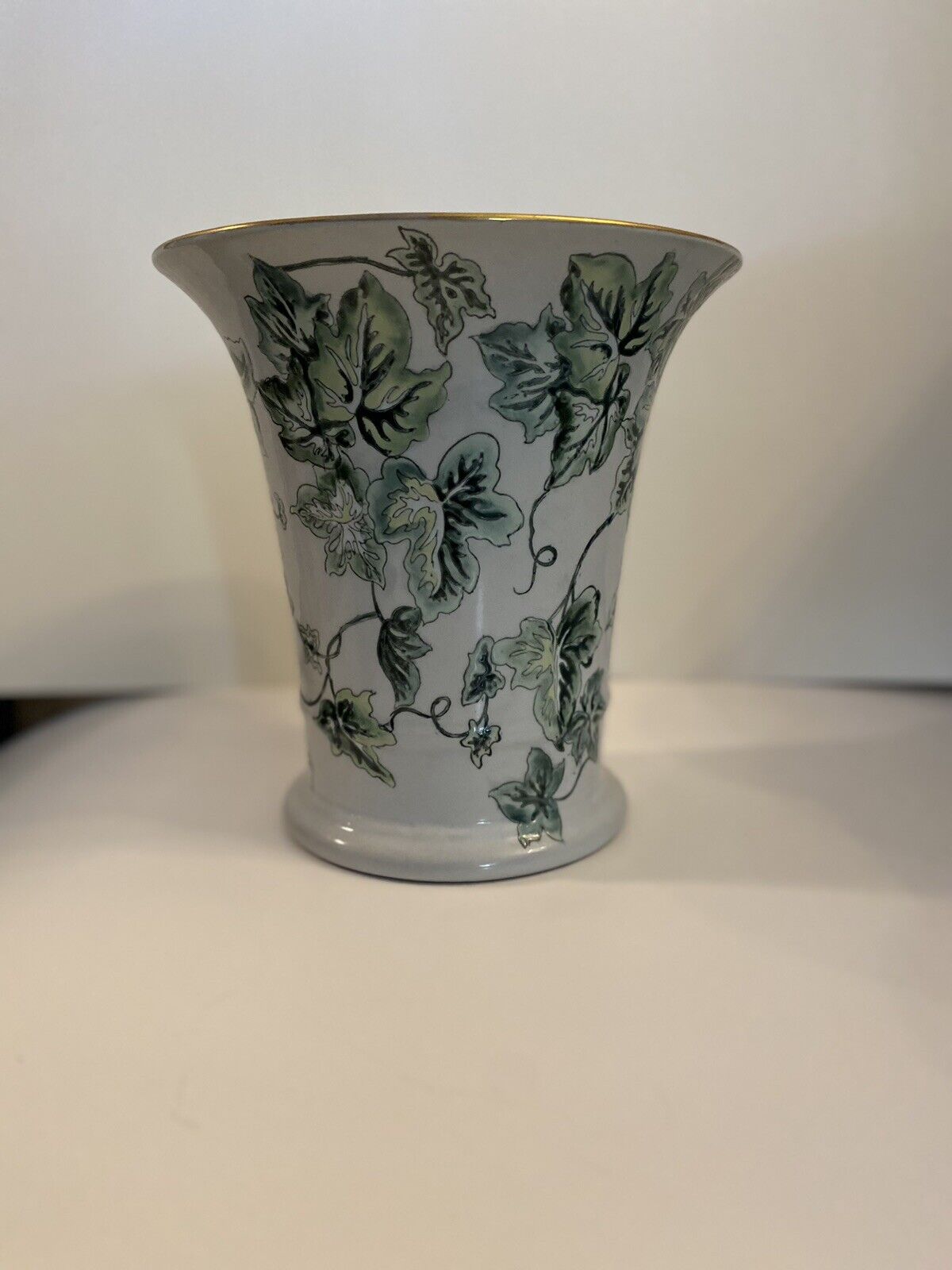 Vintage Leaf And Vine Vase 9’’ Tall