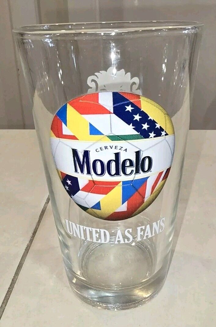 Rare MODELO Cerveza Beer World Cup Futbol Soccer United As Fans Pint Glass EUC