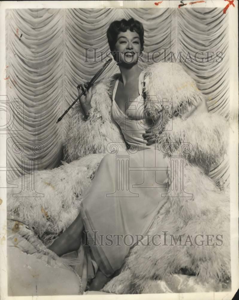 1981 Press Photo Actress Rosalind Russell - syx01650