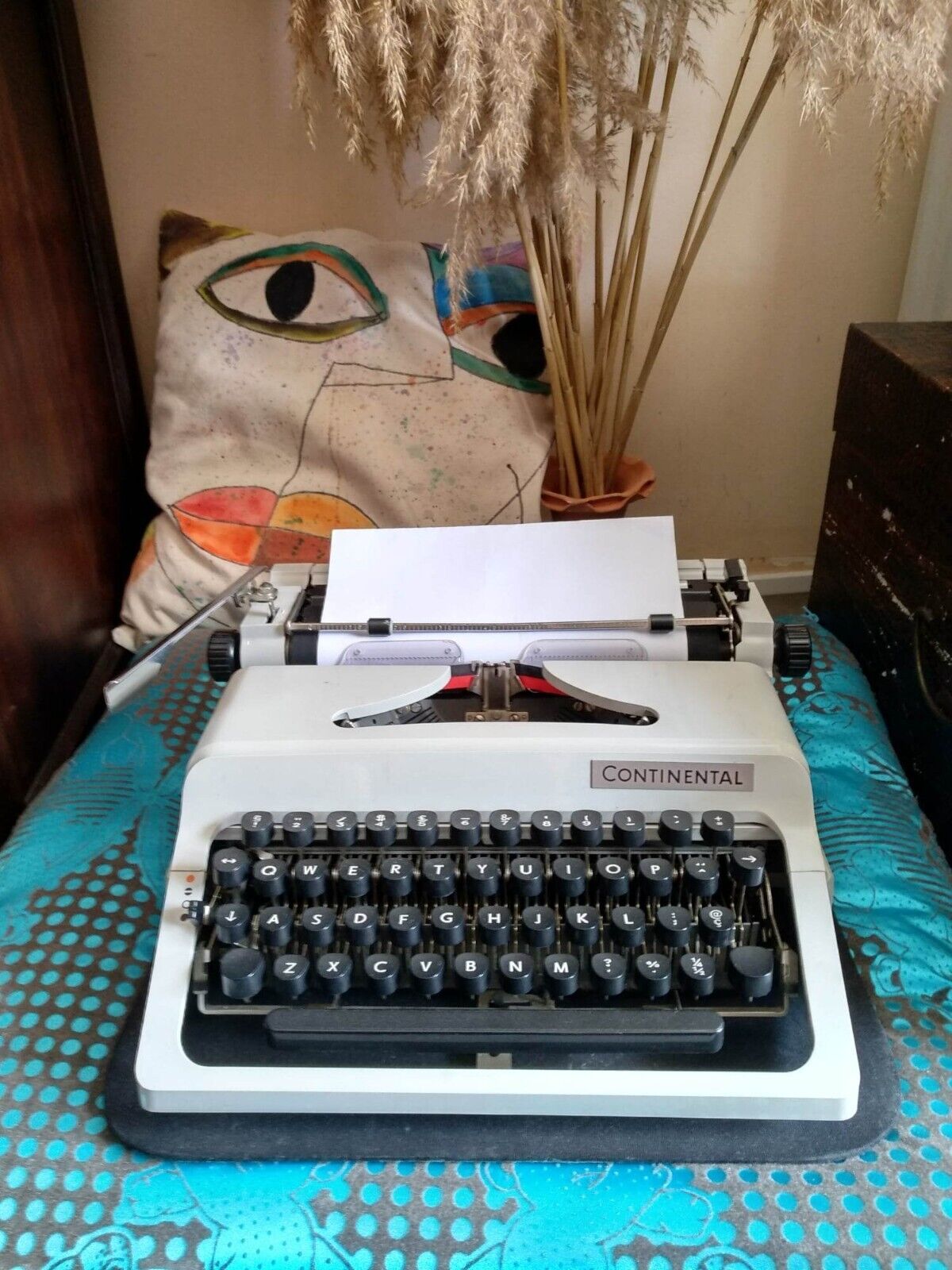 Typewriter Continental made in Germany PM 1000, portable in perfect condition