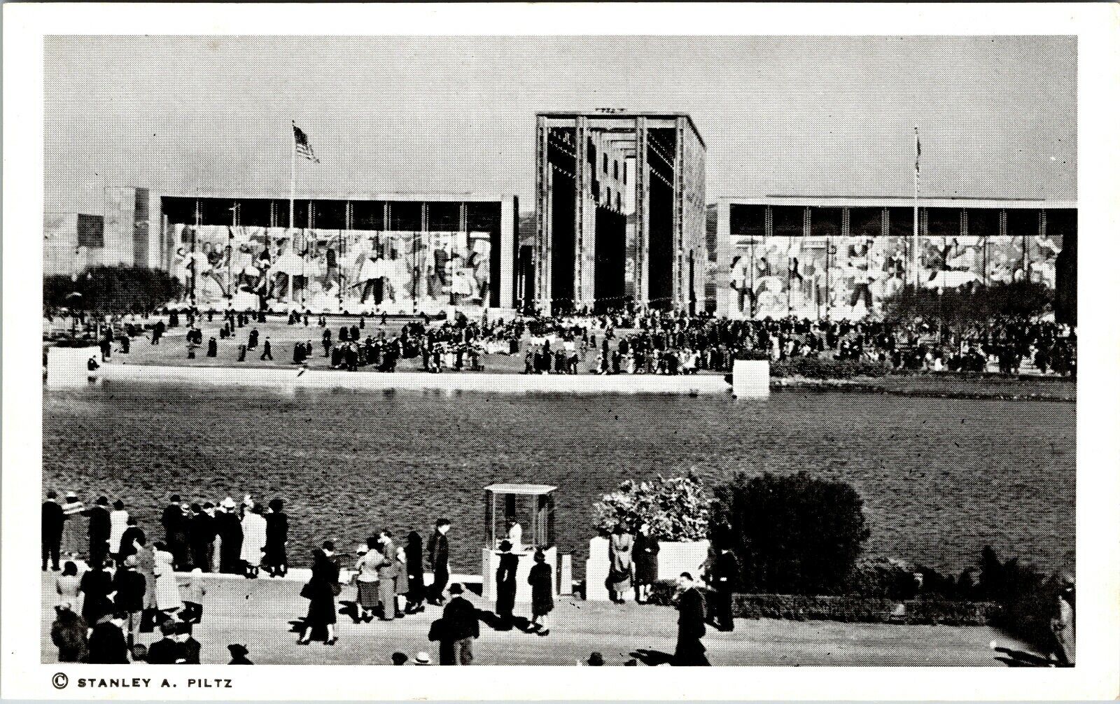 San Francisco California Worlds Fair Federal Building 1939 Vintage Postcard