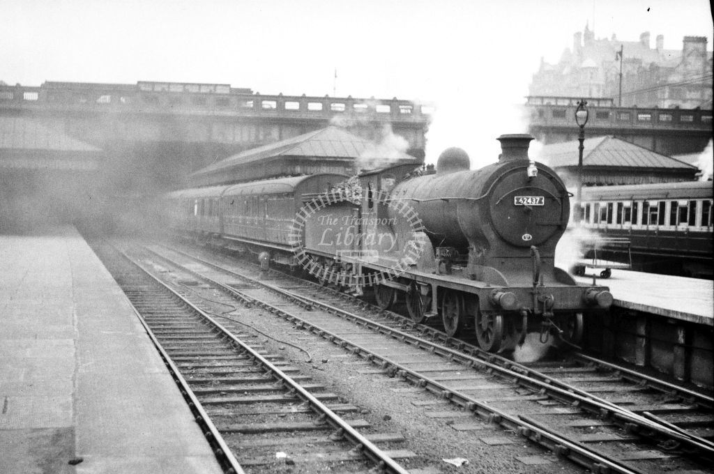 PHOTO BR British Railways Steam Locomotive Class D30/2 62437 Edinburgh Waverley
