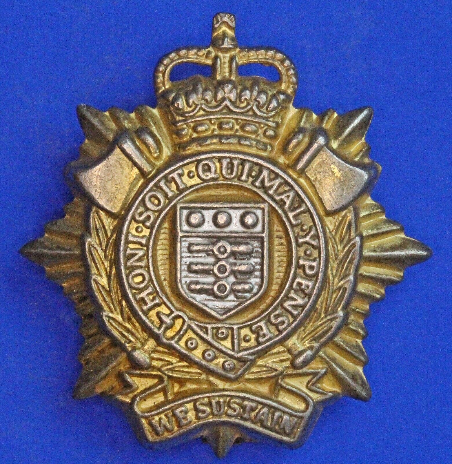 Royal Logistics Corps Cap Badge - Queens Crown         [27331]