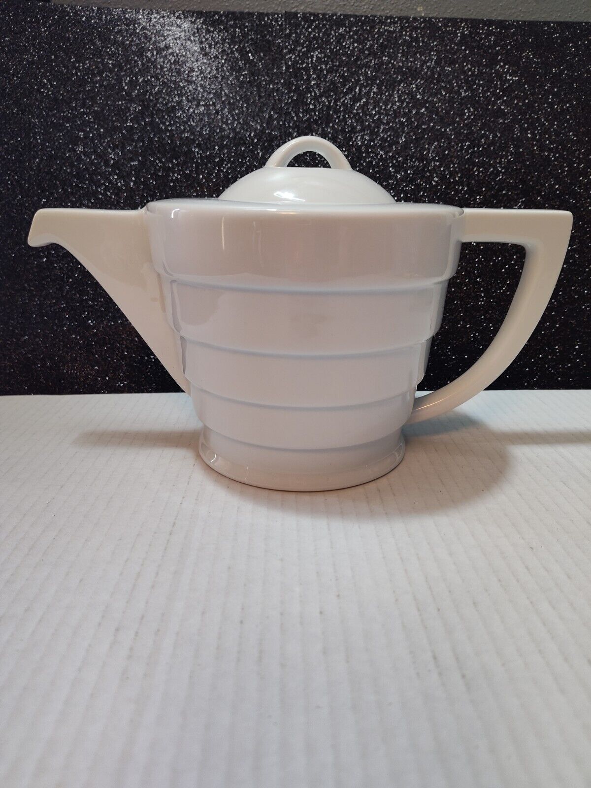 Vintage Frank Lloyd Wright Henriksen Guggenheim White ART DECO TEA /COFFEE POT