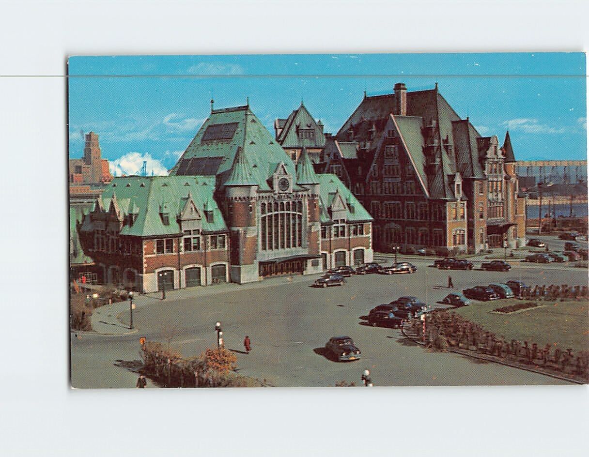 Postcard Union Station and Main Post Office Quebec City Canada